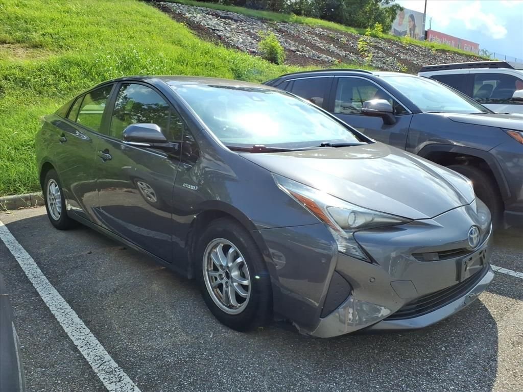 Used 2018 Gray Toyota Two image 2