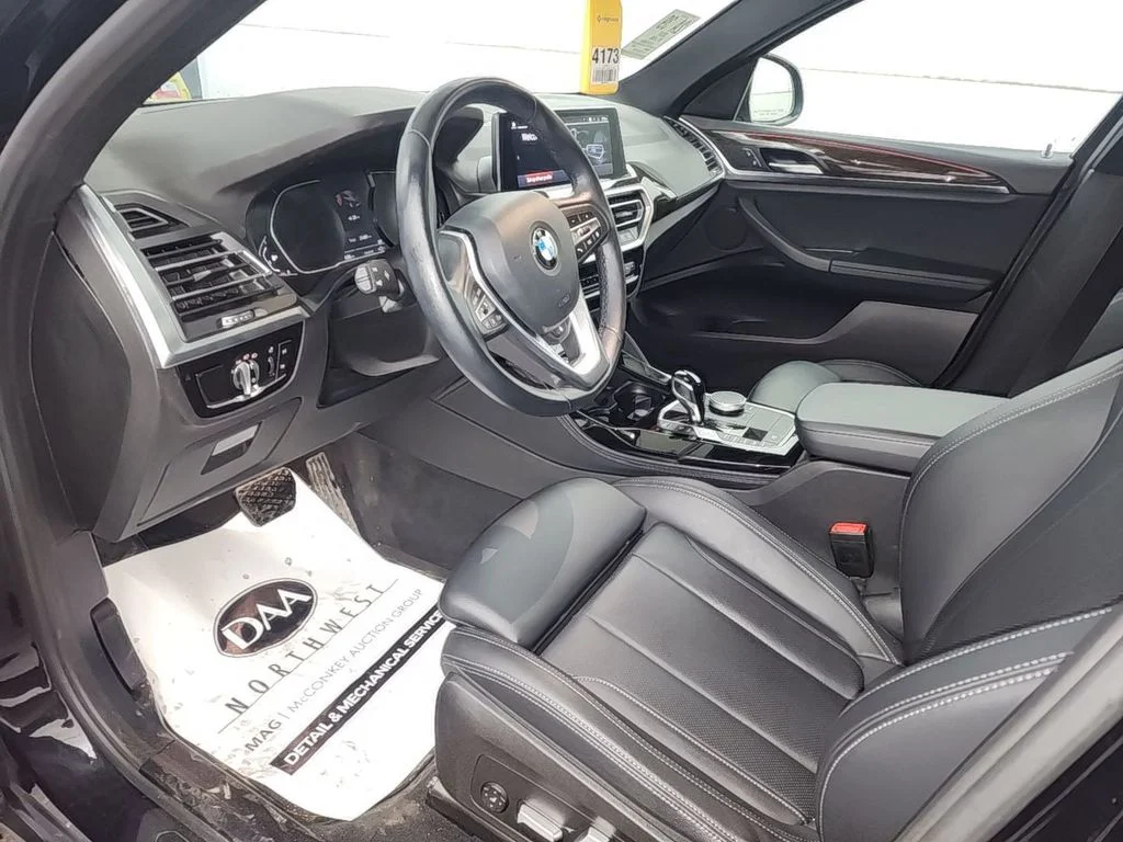 Used 2022 Black BMW xDrive30i image 5