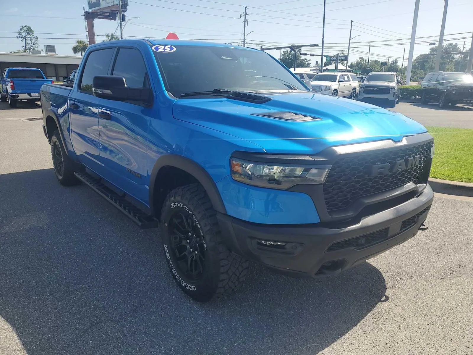 Used 2025 Hydro Blue Pearlcoat Blu Ram Rebel image 8