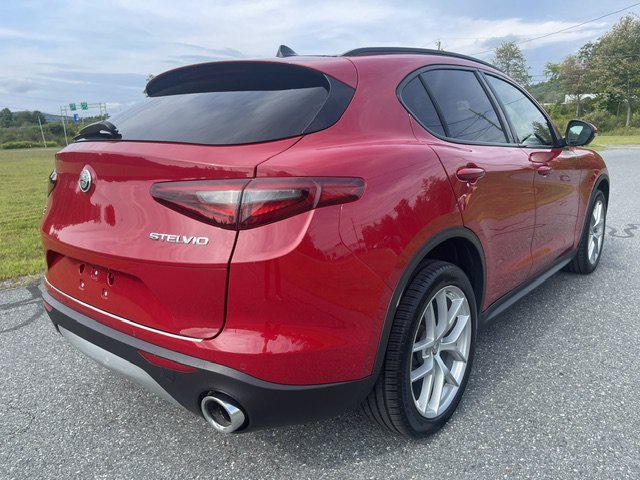 Used 2019 Alfa Rosso Alfa Romeo Ti Sport image 4