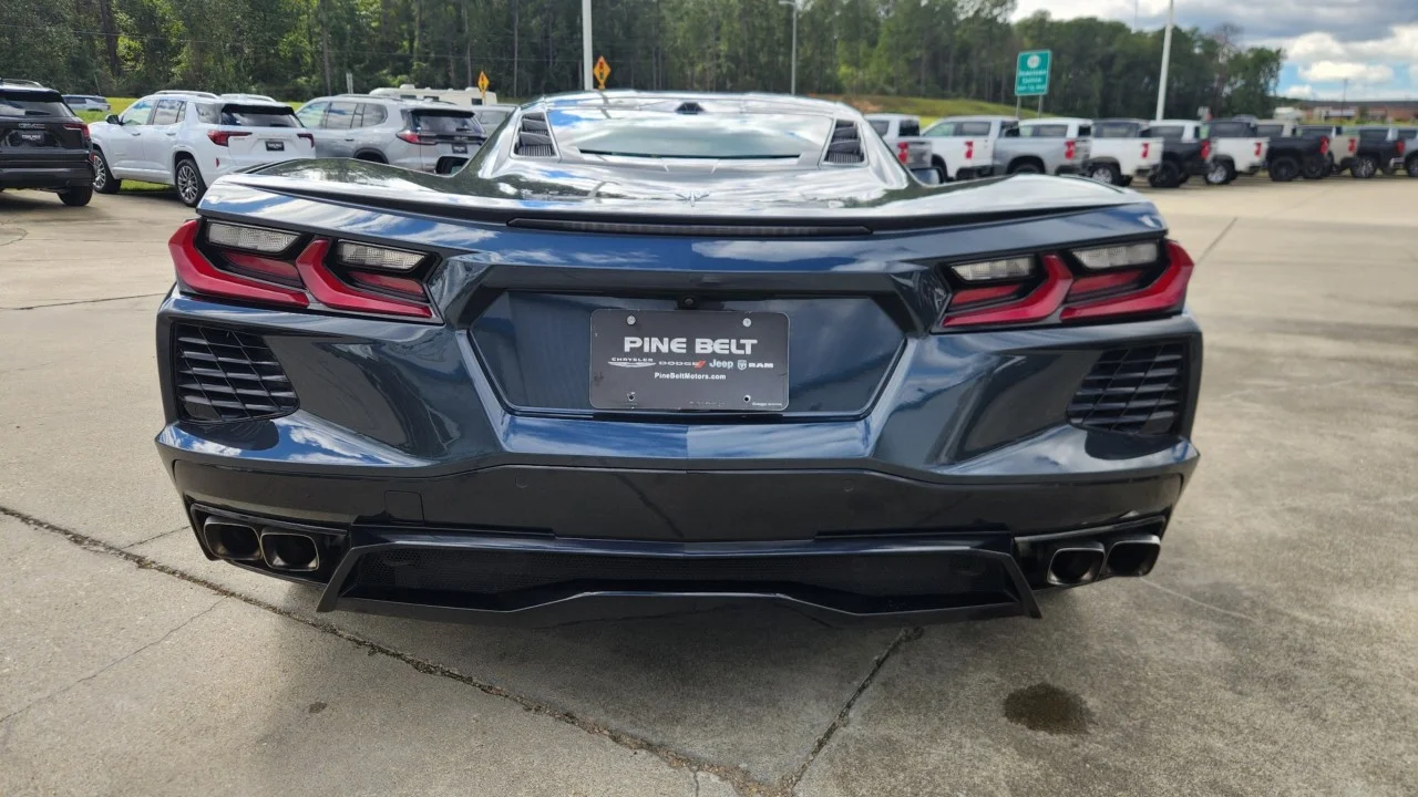 Used 2021 SHADOW GRAY METALLIC Chevrolet 2LT image 4