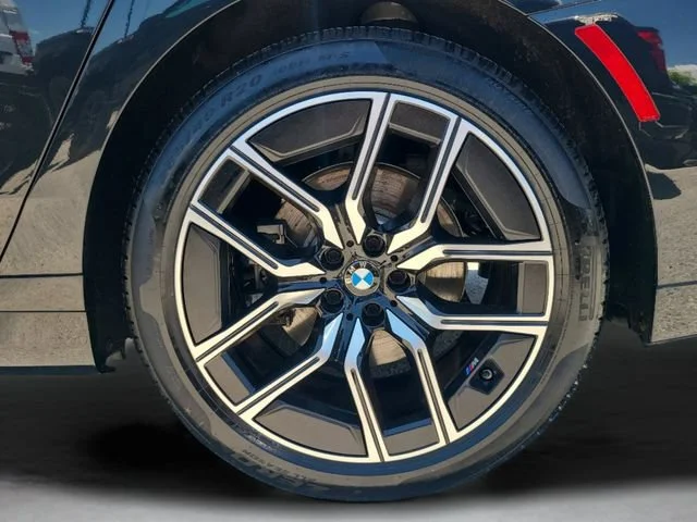 Used 2023 Black BMW 740i image 31
