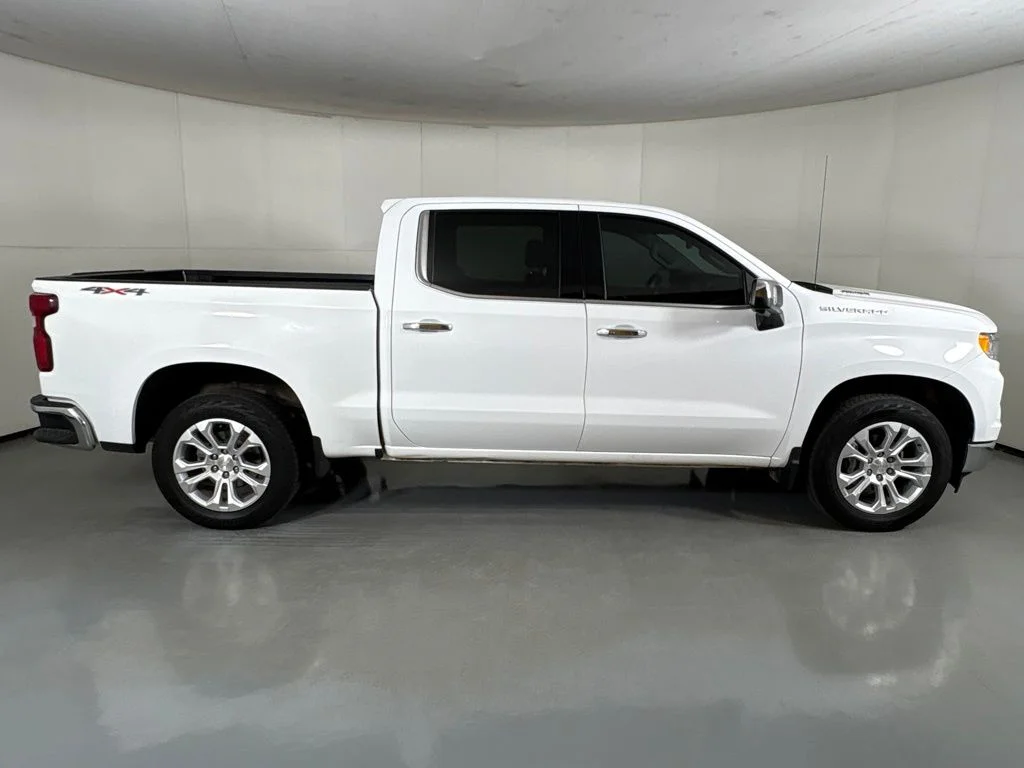 Used 2023 White Chevrolet LTZ image 11