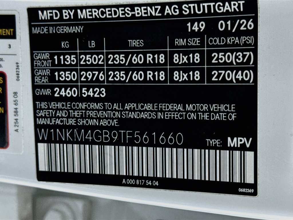 Certified Used 2026 Polar White Mercedes-Benz GLC 300 image 34