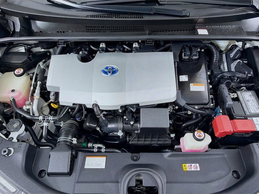 Used 2020 Blizzard Pearl Toyota LE image 28