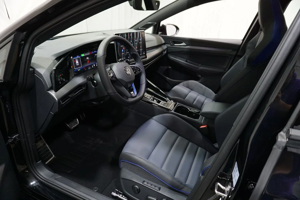 New 2026 Black Volkswagen 2.0T image 9