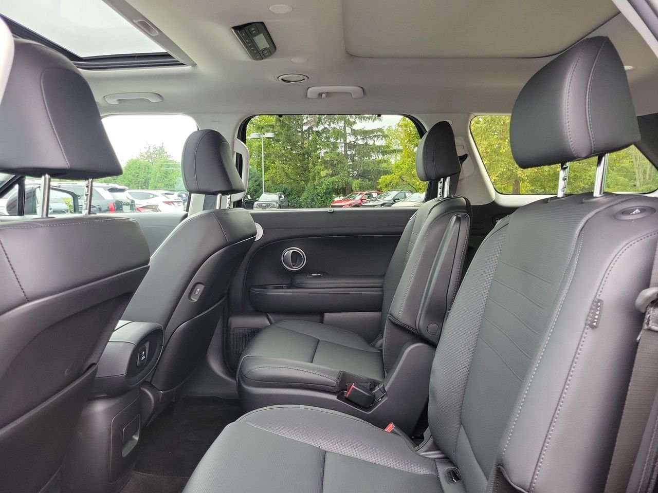New 2027 Galaxy Maroon Pearl Hyundai Limited AWD image 11