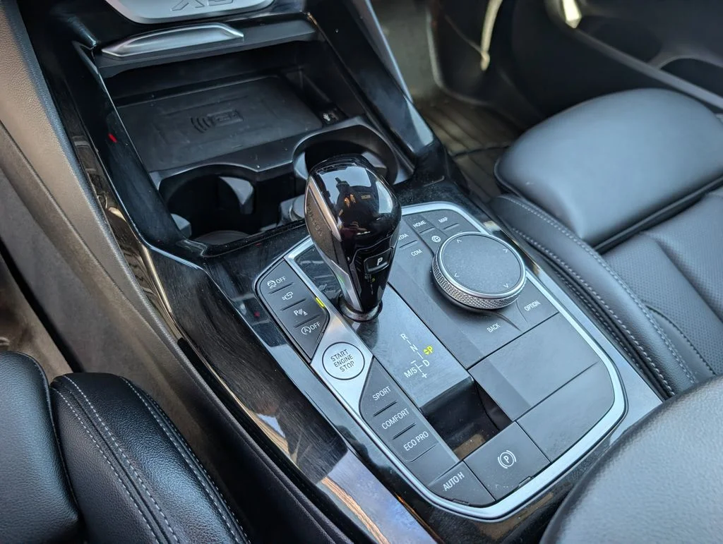 Used 2023 White BMW sDrive30i image 30