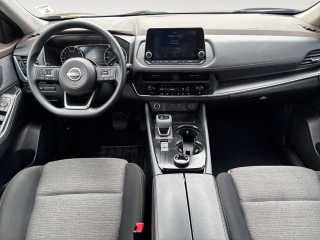 Used 2023 Super Black Nissan SV image 10