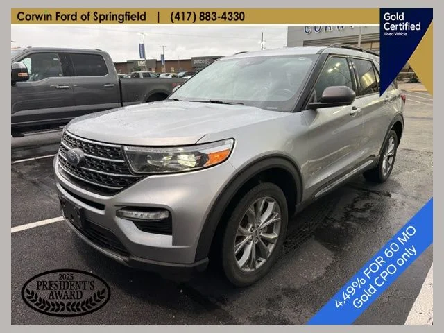 2023 Ford Explorer XLT 4WD's photo