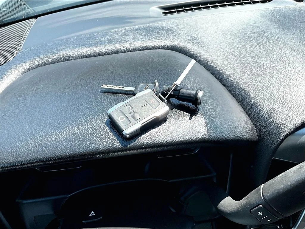 Used 2019 Silver Chevrolet LT image 12