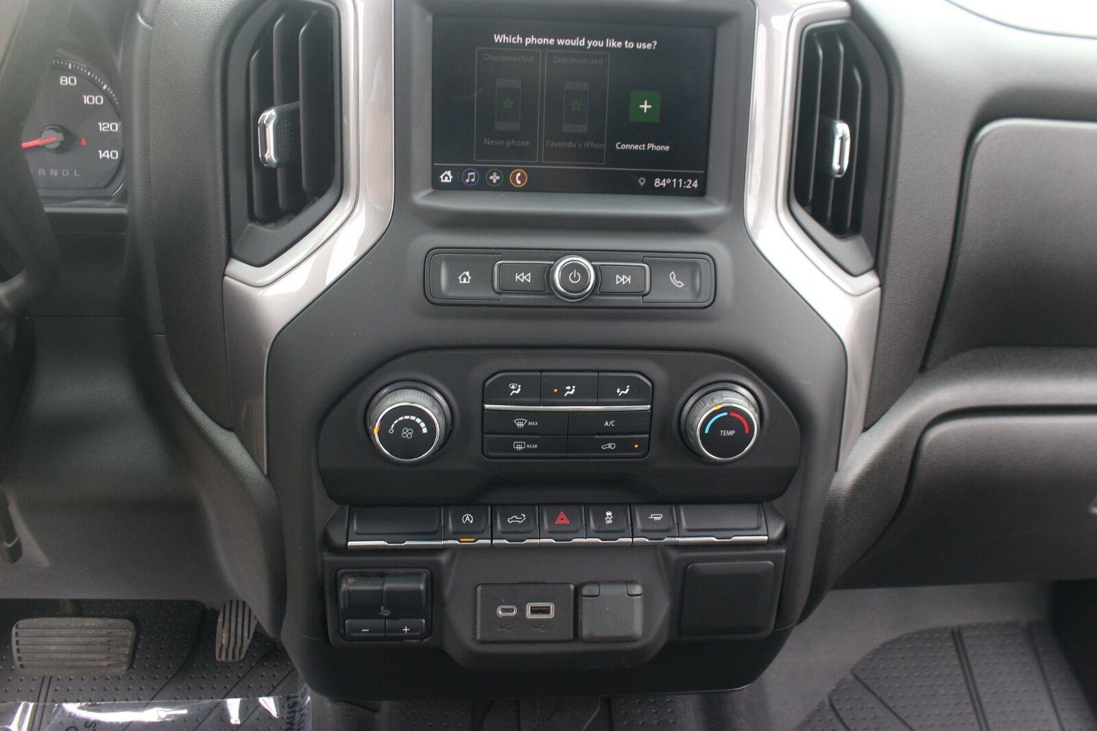 Used 2022 Summit White Chevrolet Custom image 22