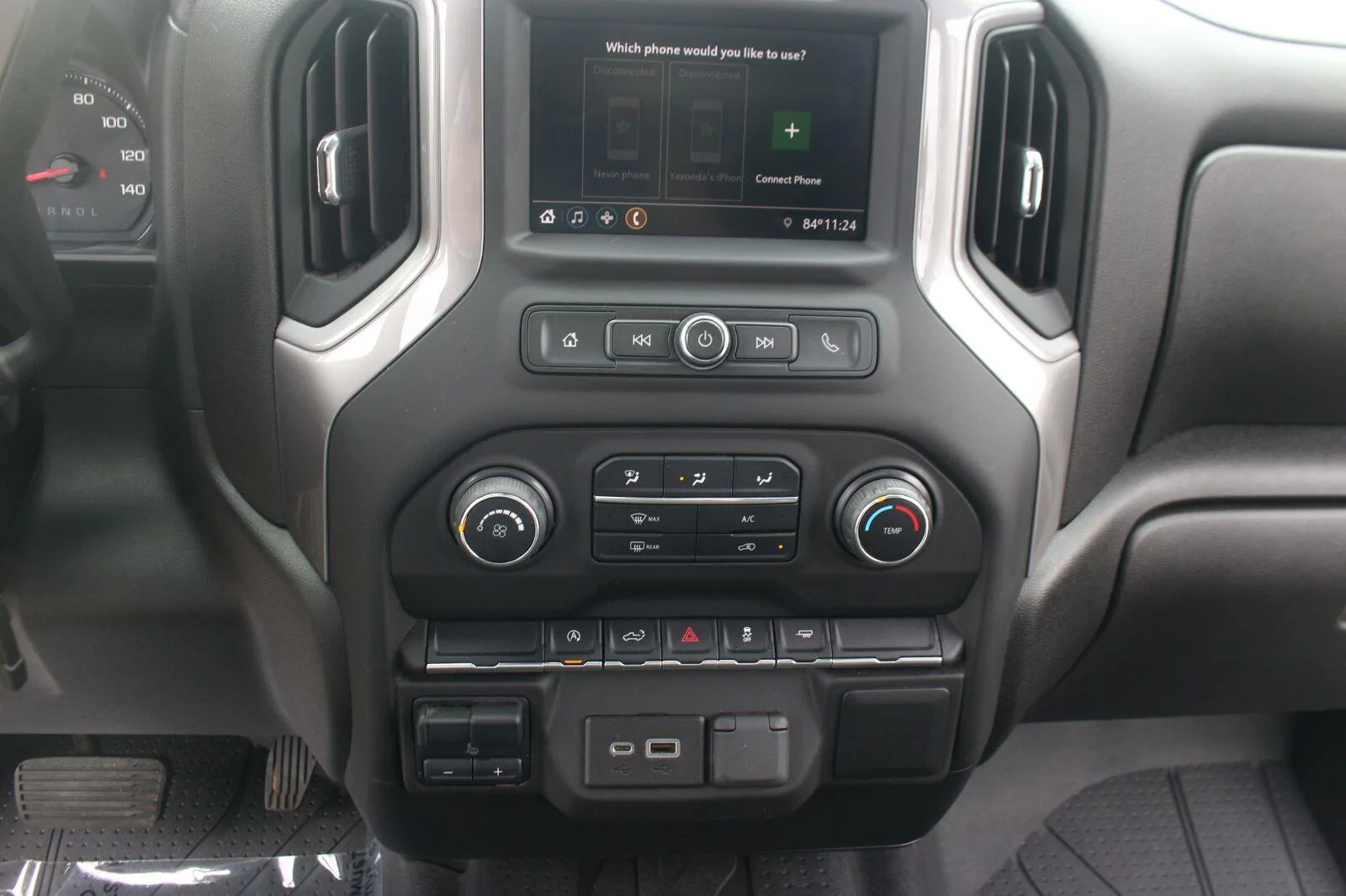 Used 2022 Summit White Chevrolet Custom image 22