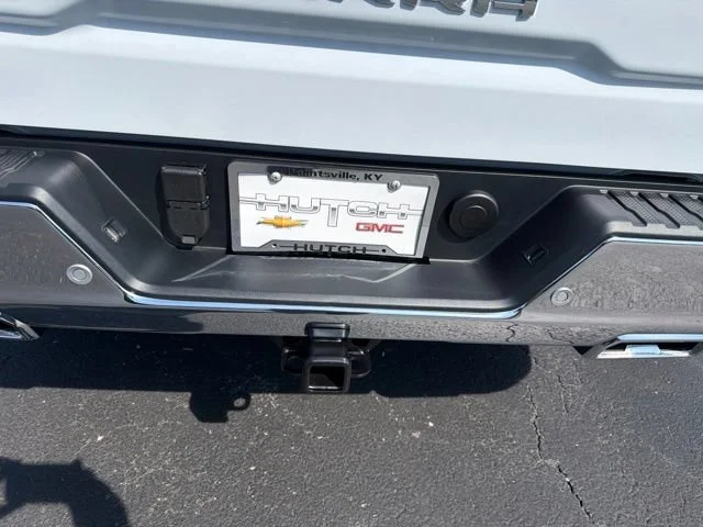 New 2026 Glacier White Tricoat GMC SLT image 21