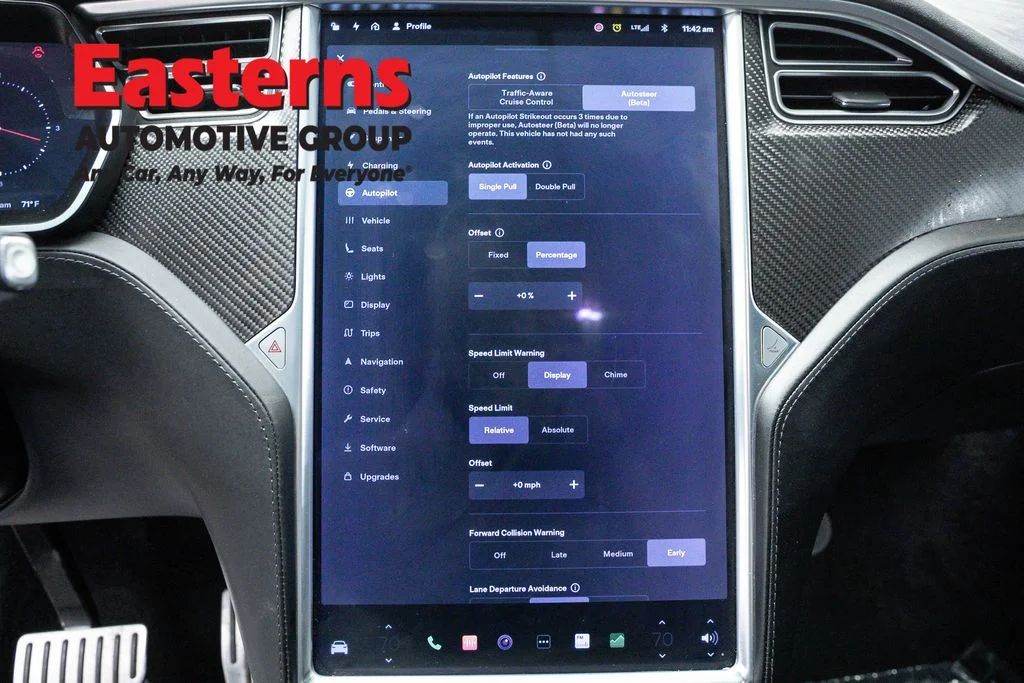 Used 2017 Blue Tesla P100D image 17