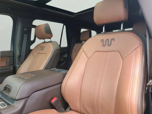 Used 2022  Ford King Ranch image 19