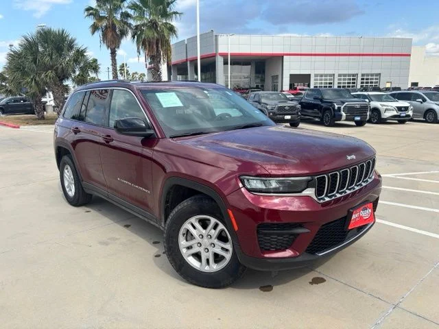 Used 2024 Red Jeep Laredo image 1