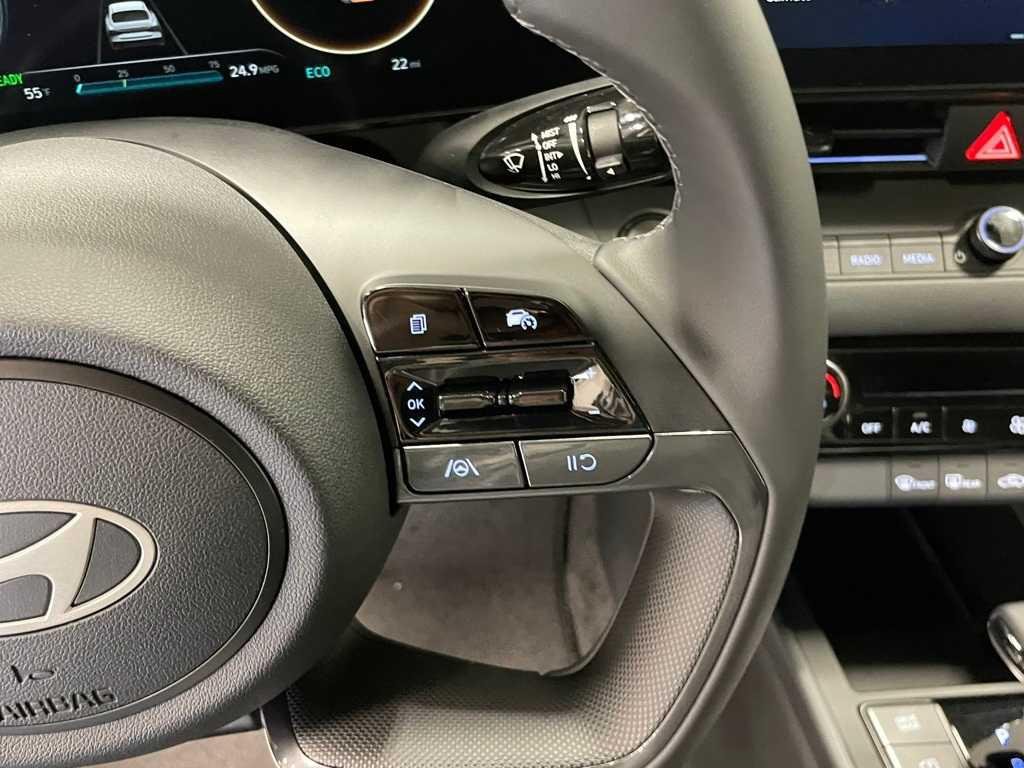 New 2025 Abyss Black Hyundai SEL Sport image 29