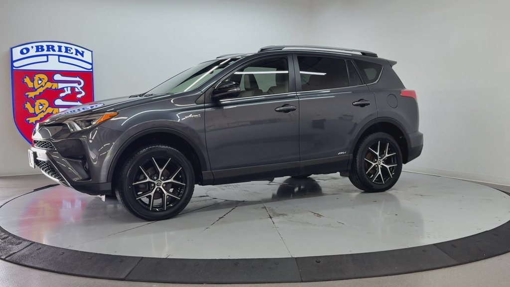 Used 2018 Magnetic Gray Metallic Toyota SE image 8