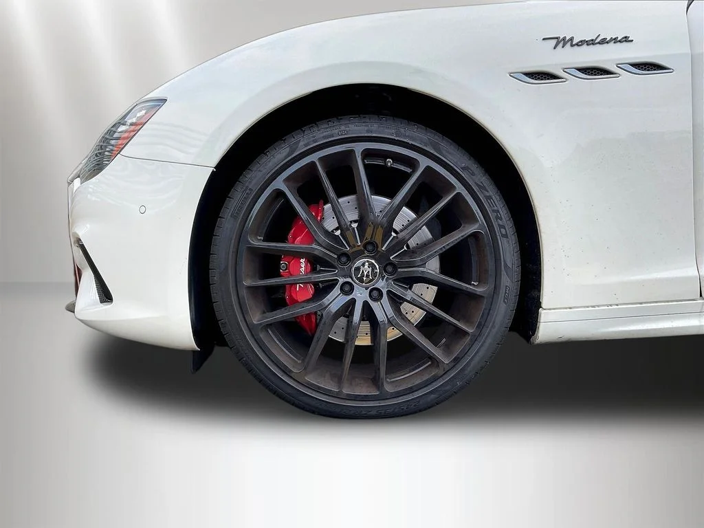 Used 2023 Bianco Maserati Modena Q4 image 31