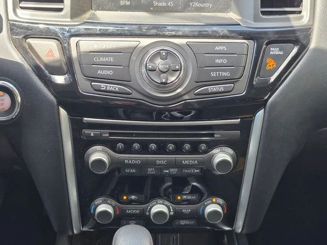 Used 2020 Gray Nissan S image 22