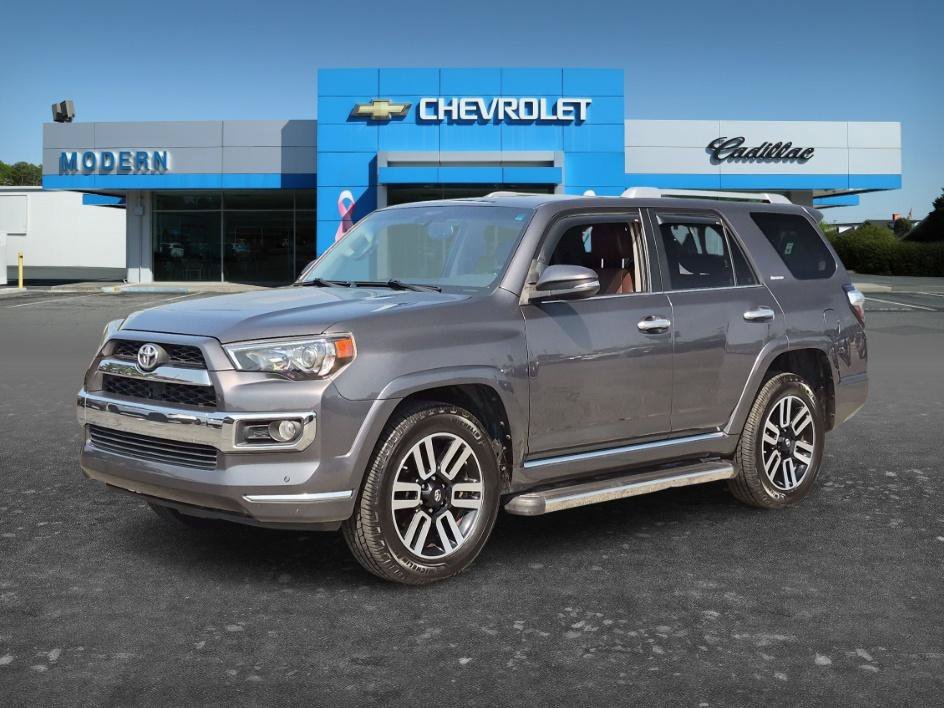 Used 2018 Magnetic Gray Metallic Toyota Limited image 1