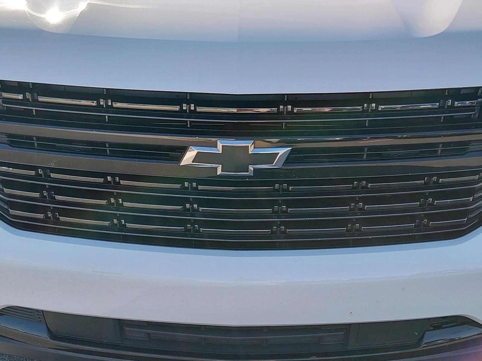 Used 2021 Summit White Chevrolet RST image 9