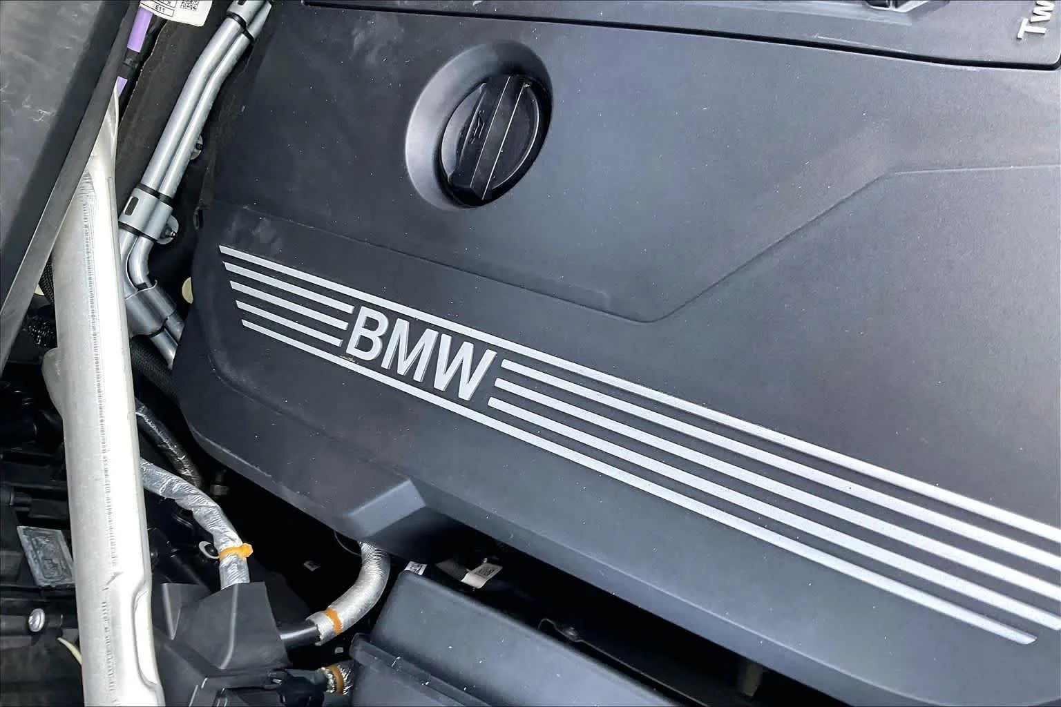 Used 2023 Carbon Black Metallic BMW xDrive40i image 34