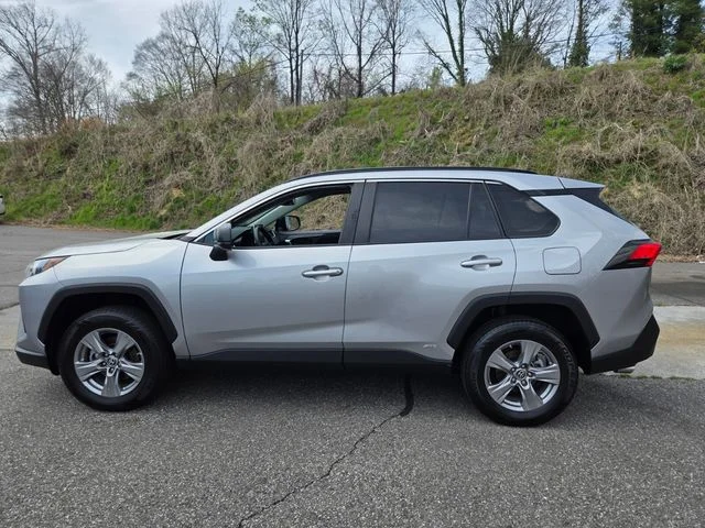Used 2023 Silver Toyota LE image 4