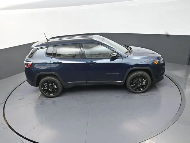 New 2026 Fathom Blue Pearl Coat Jeep Latitude image 18