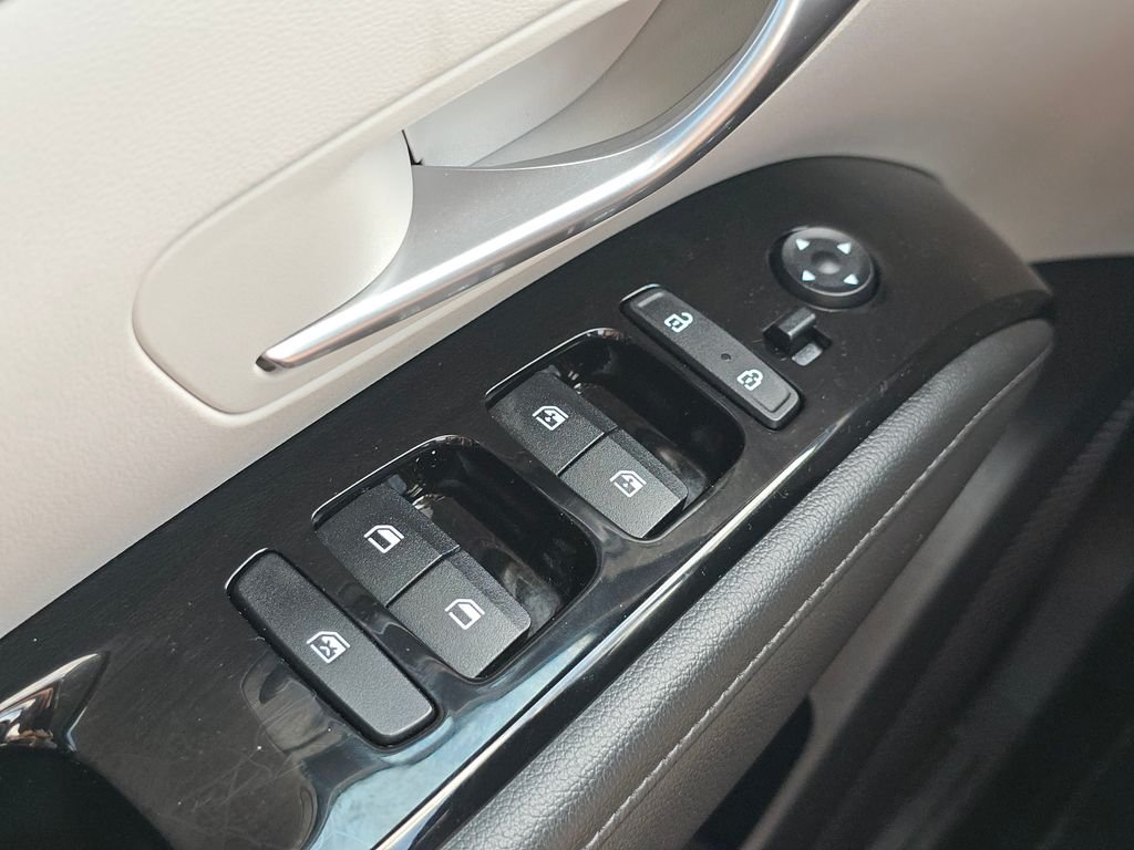 Used 2022 Gray Hyundai SEL Convenience image 29