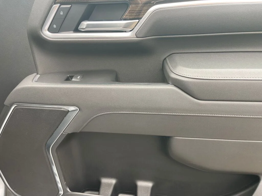 Certified Used 2025 Sterling Gray Metallic Chevrolet LT image 29
