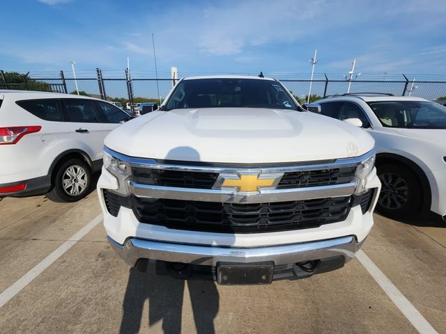 Used 2025 Summit White Chevrolet LT image 2