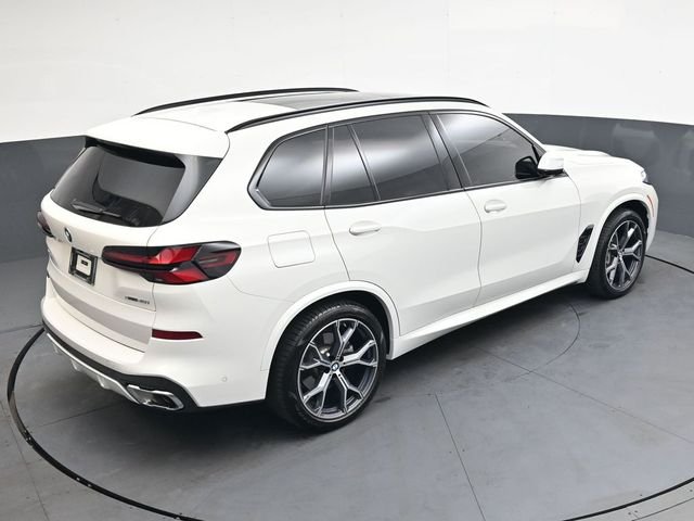 Used 2025 White BMW xDrive40i image 30