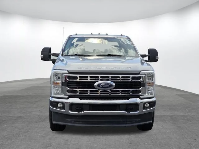 Used 2024 Silver Metallic Ford XLT image 2