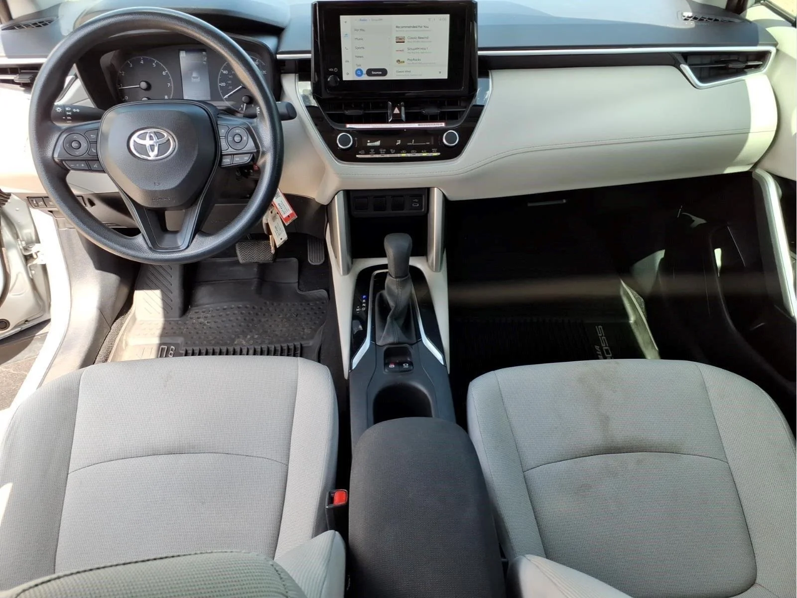 Used 2024 Sonic Silver Toyota L image 12
