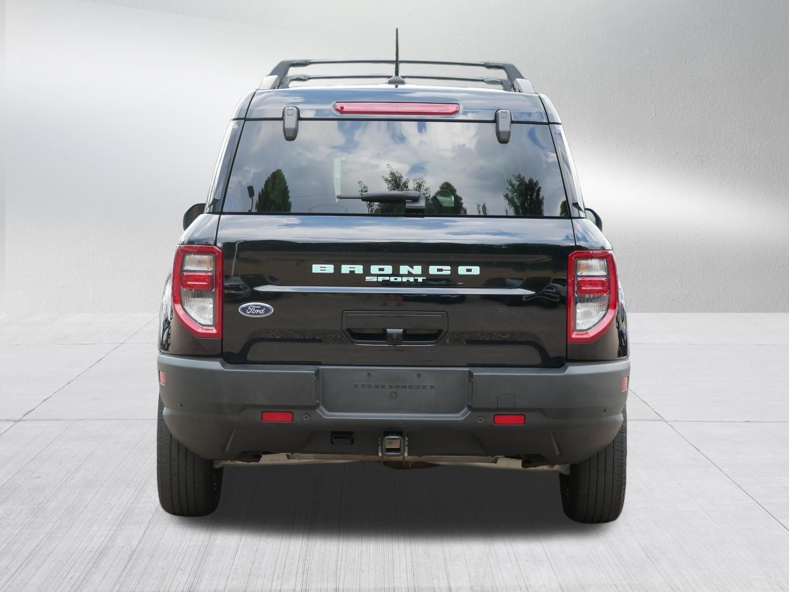 Used 2022 Shadow Black Ford Outer Banks image 6
