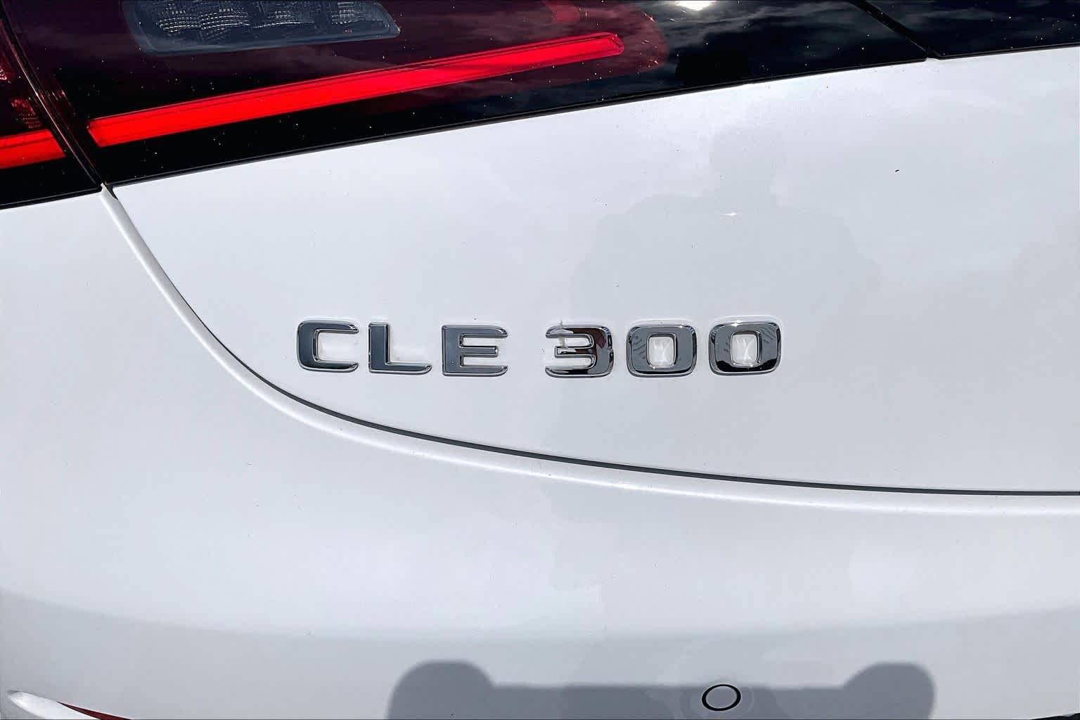 Used 2024 MANUFAKTUR Moonlight White Metallic Mercedes-Benz CLE 300 image 29