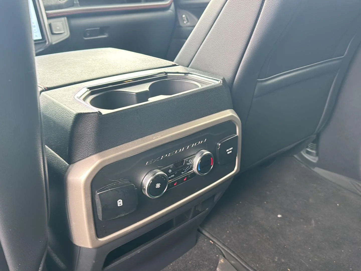 Used 2024 Agate Black Metallic Ford Limited image 6