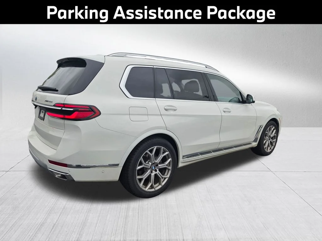 Used 2025 White BMW xDrive40i image 5