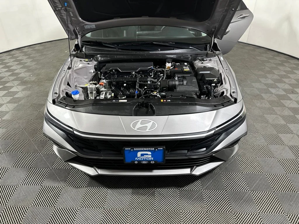 Used 2024 Fluid Metal Hyundai SEL image 26