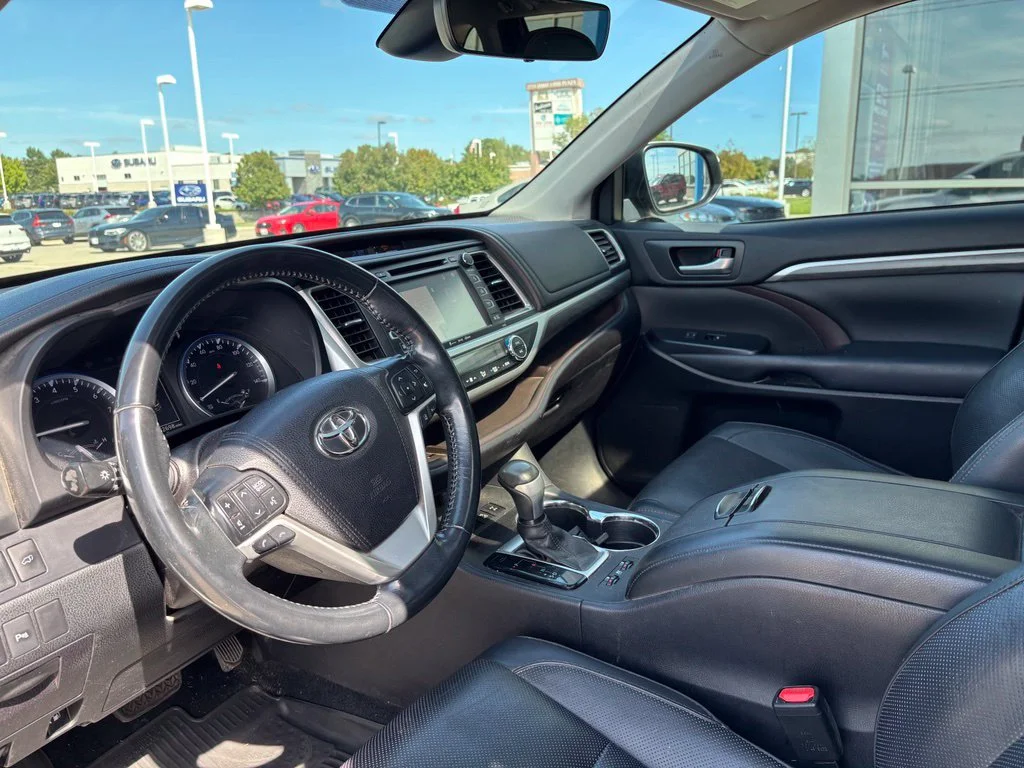 Used 2018 White Toyota Limited image 9