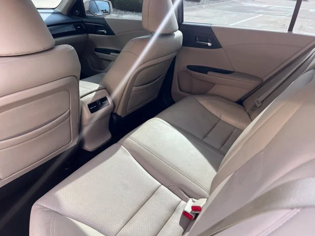 Used 2013 Beige Honda EX-L image 31