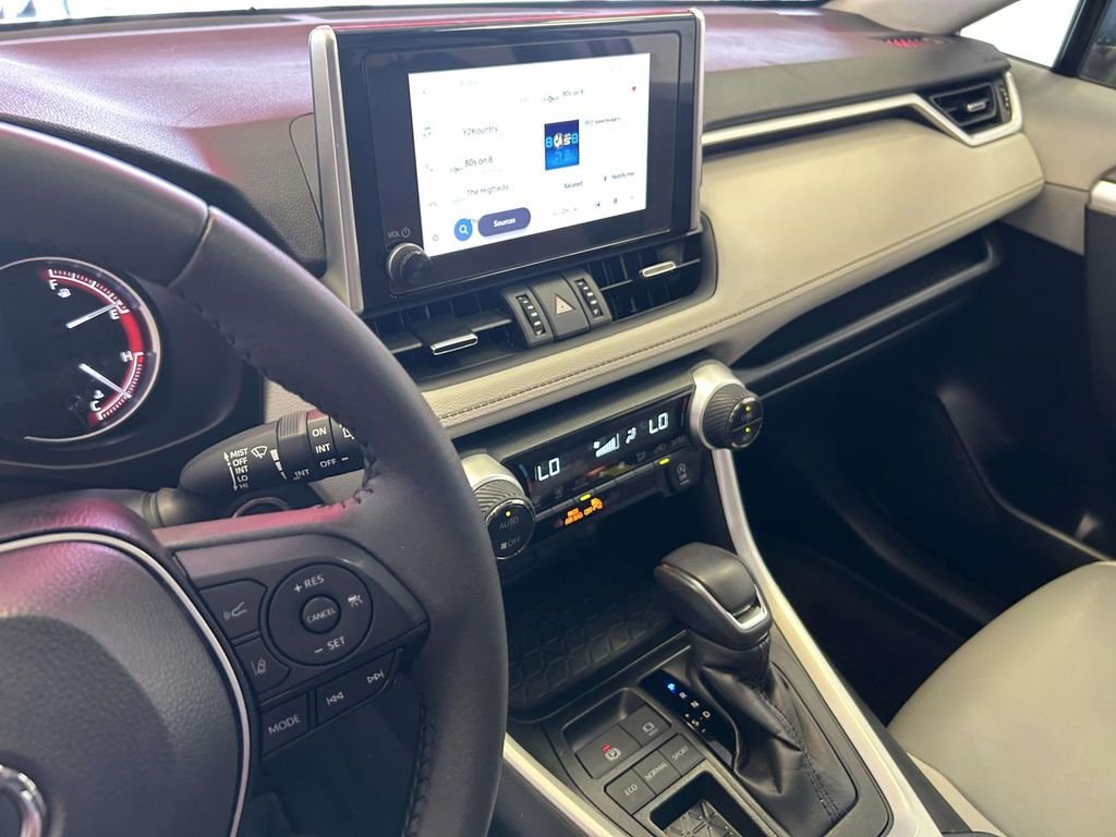 Used 2025 Gray Toyota XLE Premium image 22