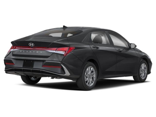 Used 2024 Serenity White Hyundai SEL image 5