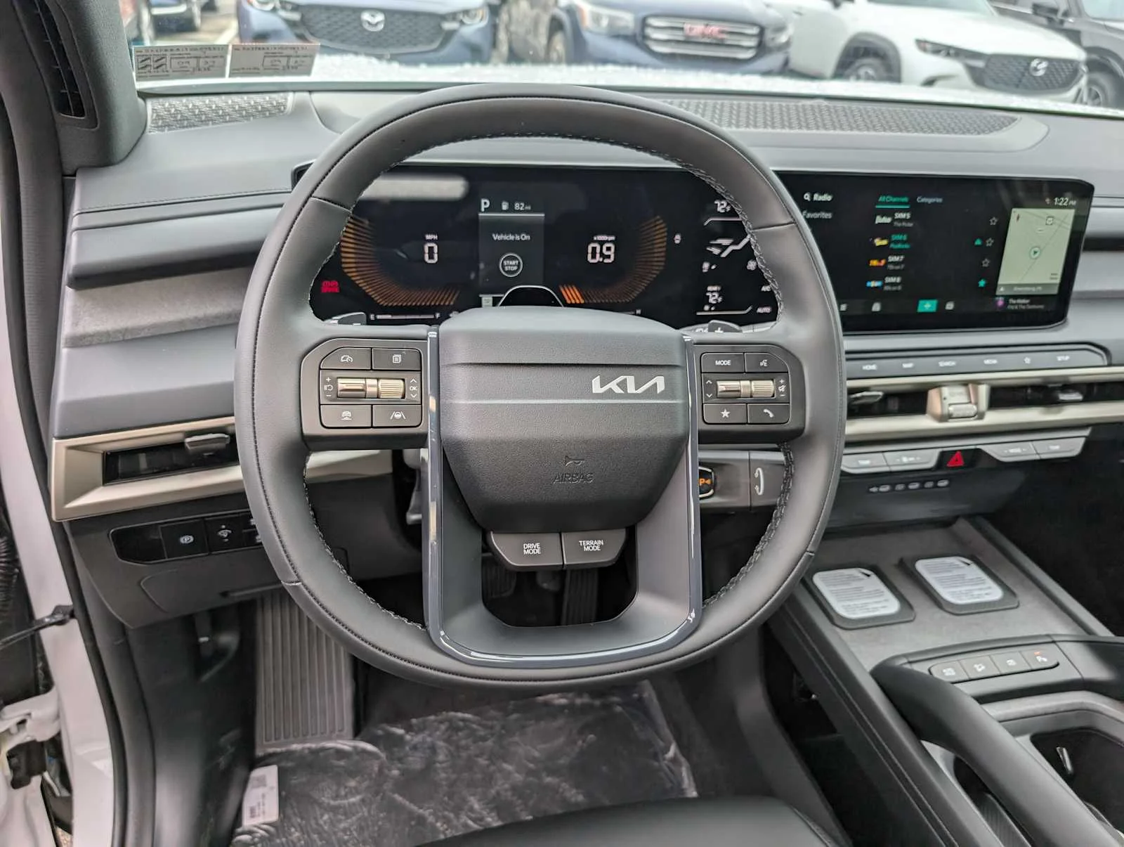 New 2027 Glacial White Pearl Kia S image 30