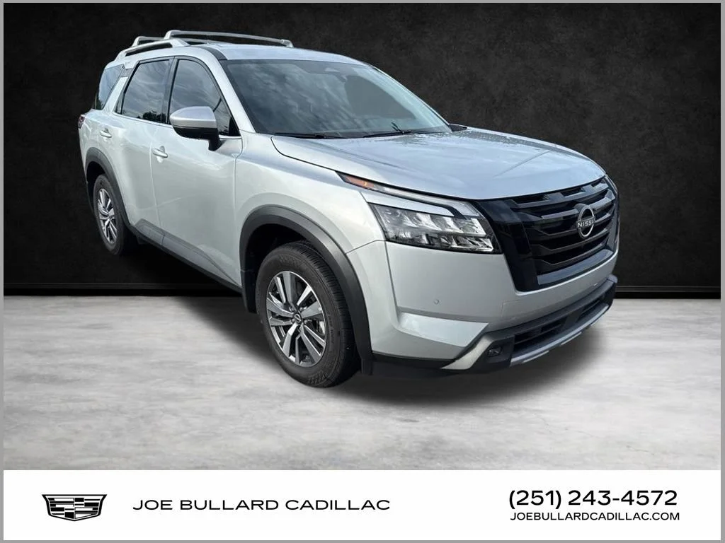 2025 Nissan Pathfinder SL 2WD's photo