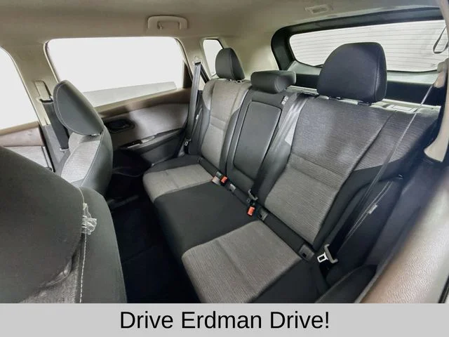 Used 2021 White Nissan S image 8