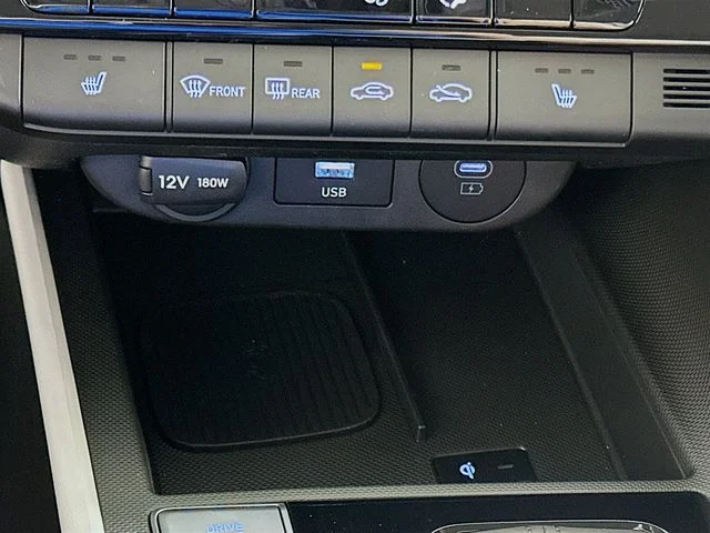 New 2026 Hyundai ELANTRA Limited