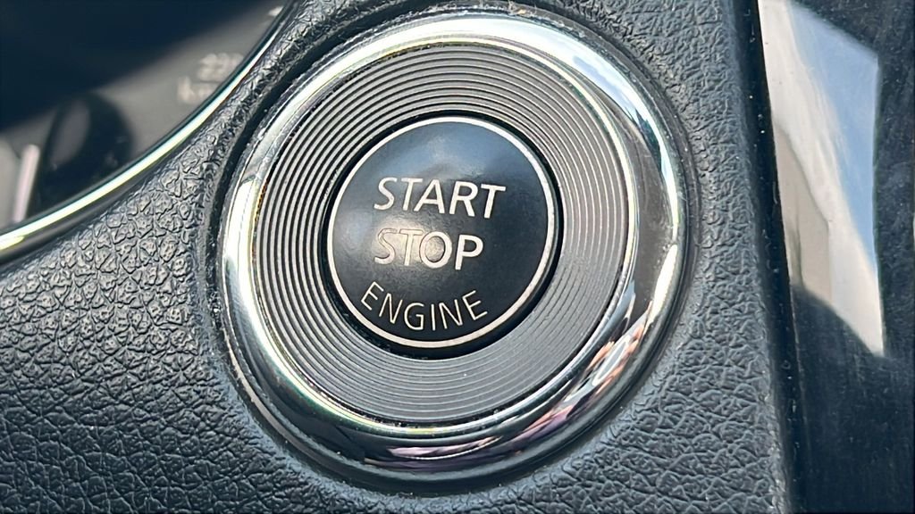 Used 2020 Gray Nissan SV image 22